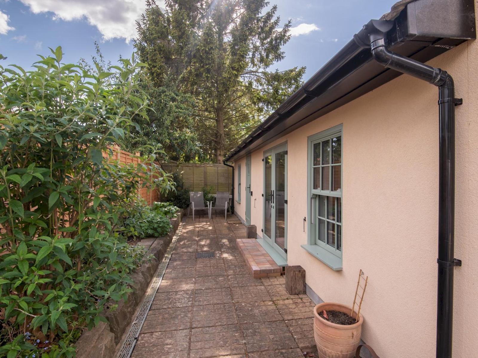 Pass The Keys Charming Garden Cottage With Parking Bath Luaran gambar