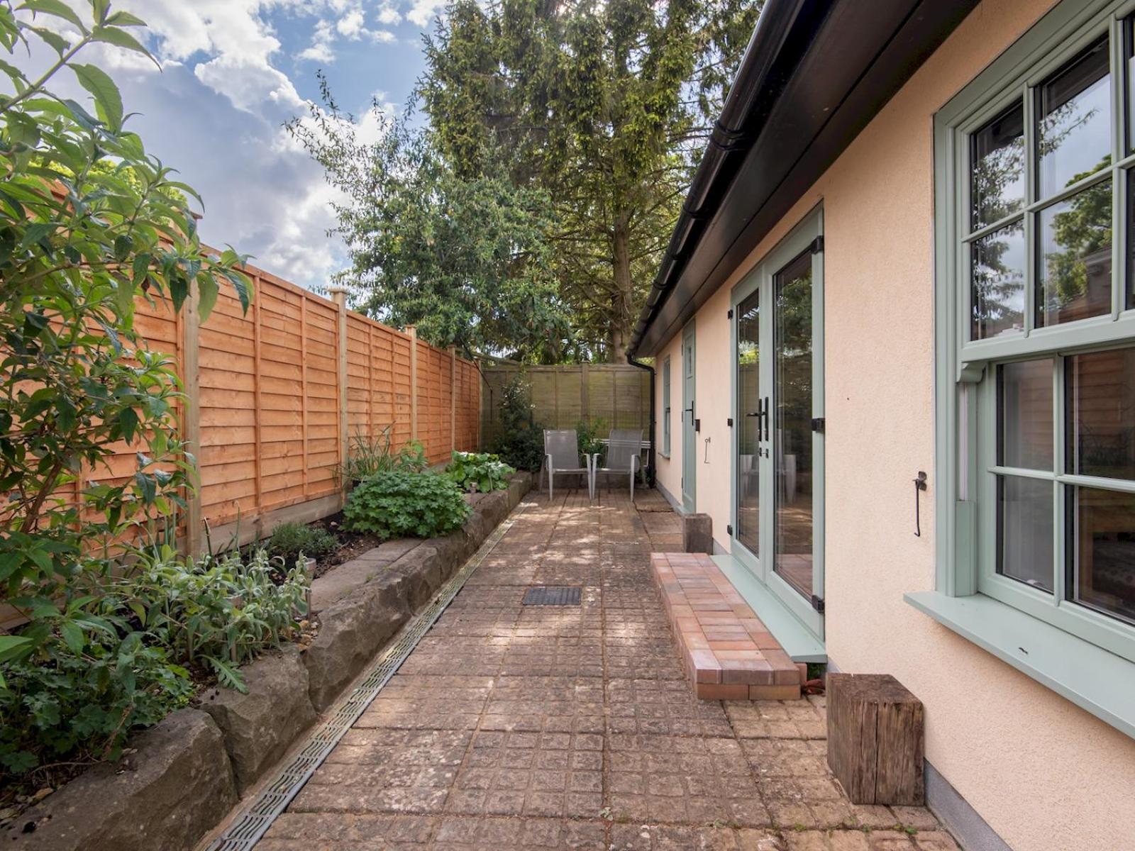 Pass The Keys Charming Garden Cottage With Parking Bath Luaran gambar
